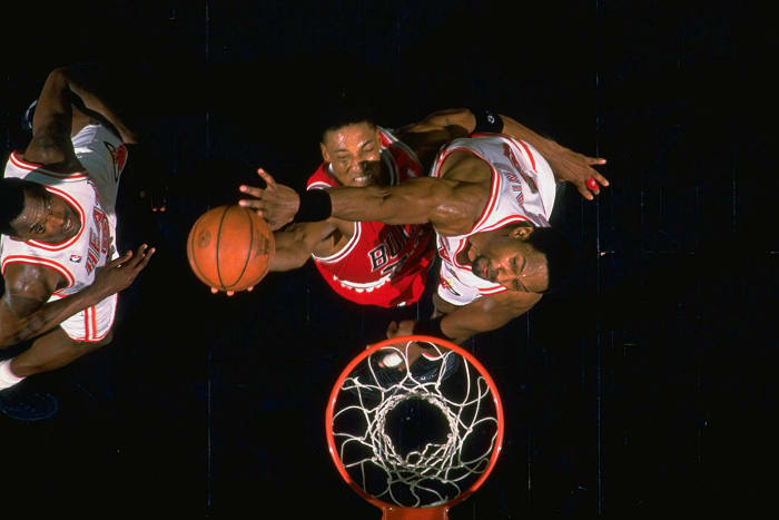 1996-0223-Scottie-Pippen-Alonzo-Mourning-05775669_0.jpg
